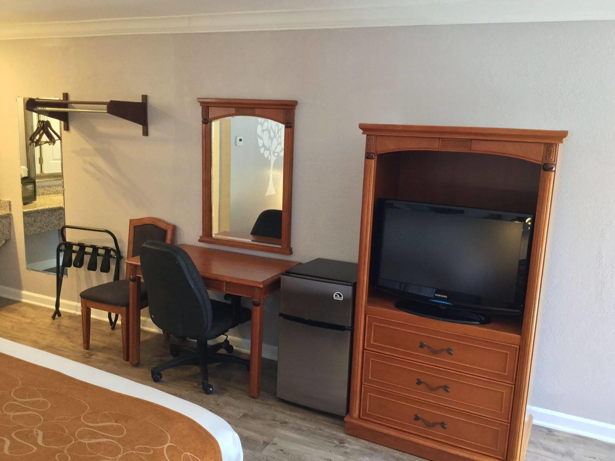 Journey Inn ウッドランド エクステリア 写真